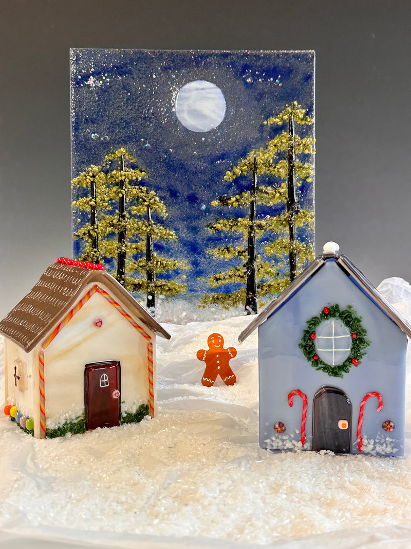 12/15: FULL! Fused Gingerbread Houses Sunday 10-1pm  (1 Day)